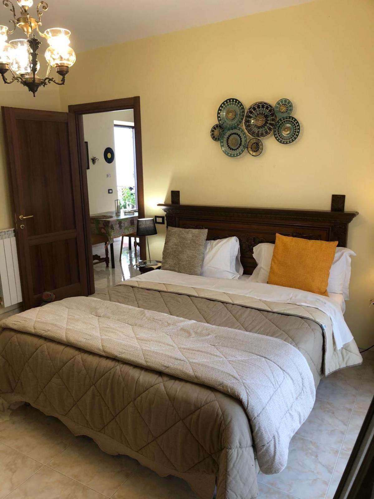 Bed and Breakfast Di Padre In Figlio Caserta Exterior foto
