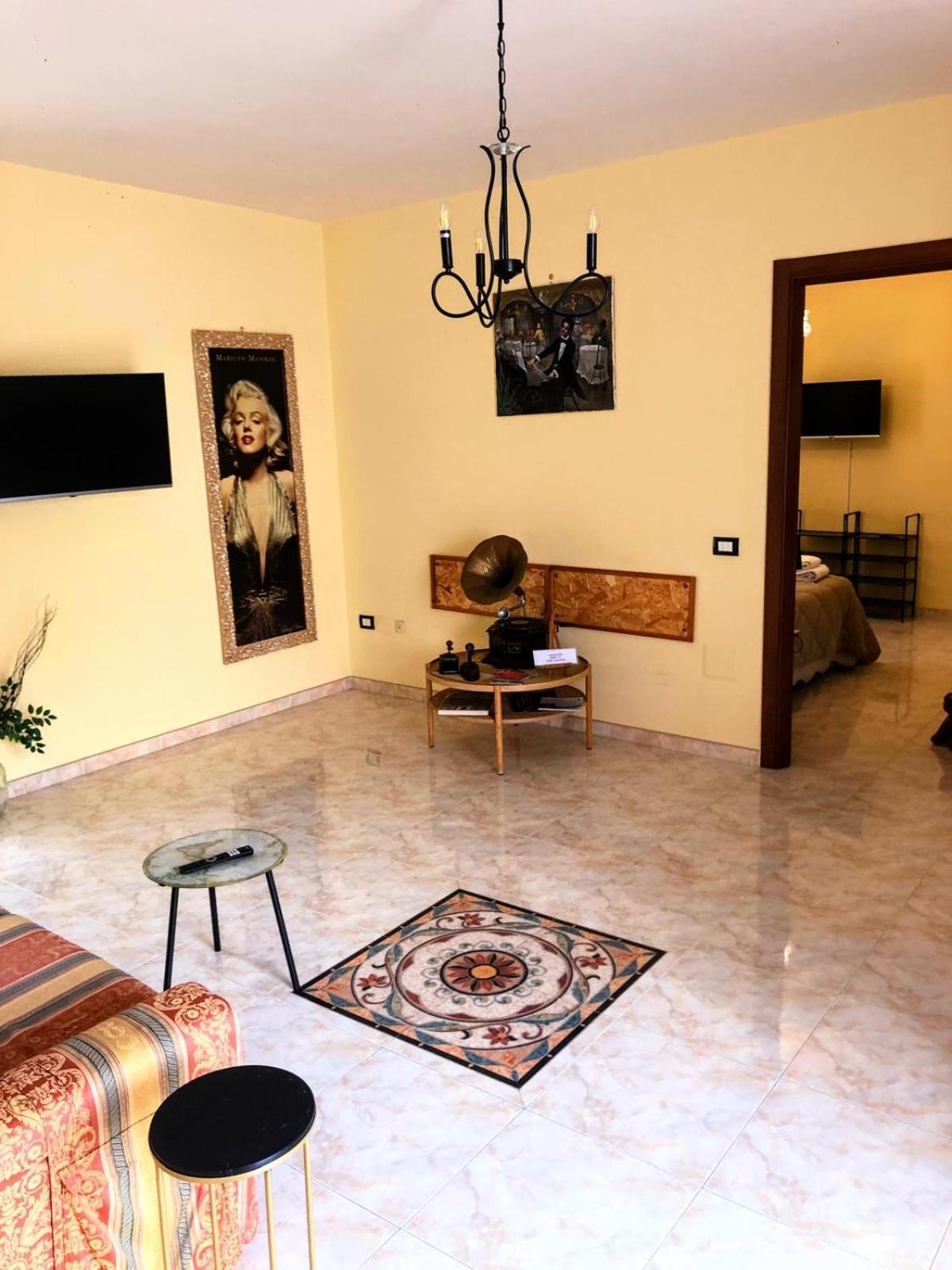 Bed and Breakfast Di Padre In Figlio Caserta Exterior foto